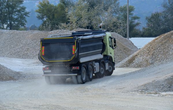 Gravel Delivery Service in Ventura