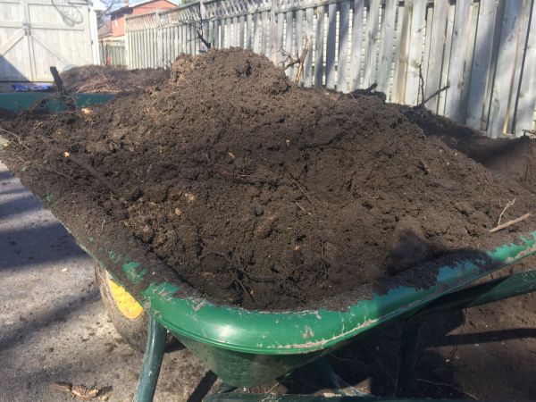Residential Dirt Delivery in Ventura