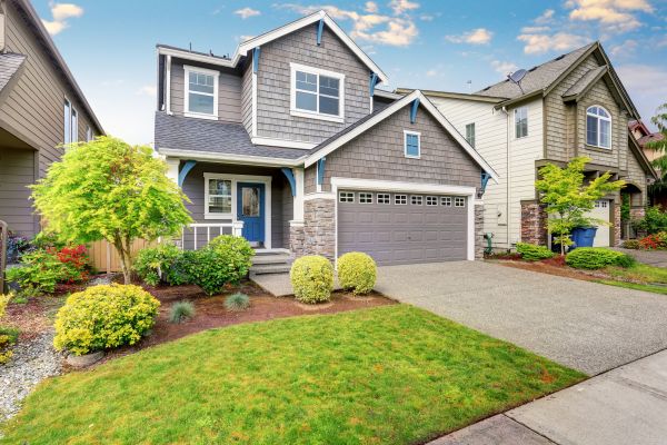 Curb Appeal Landscaping in Ventura